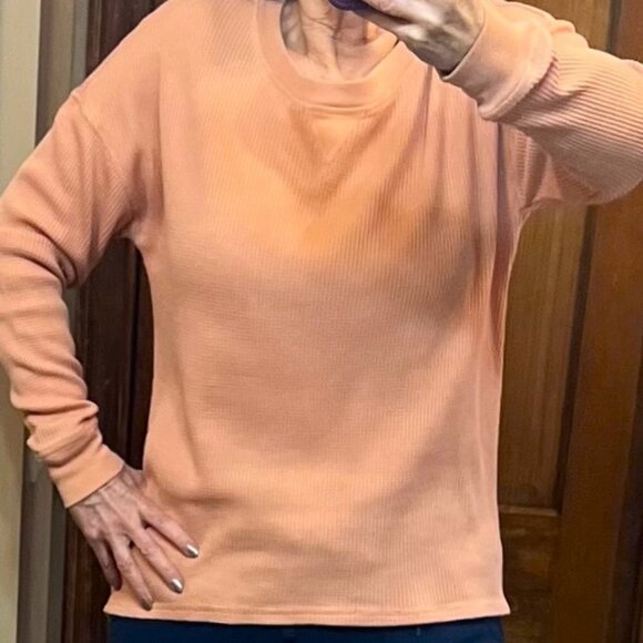$5 ADD ON with $15+ Bundle Seven7 Waffle Crew Top LS Sz S Peach EUC High Low Hem - Picture 1 of 10